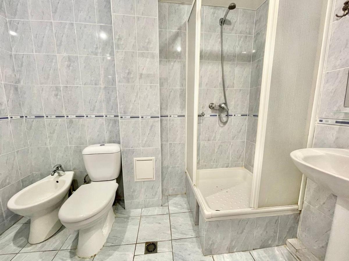 Hotel 7F Kiev Esterno foto