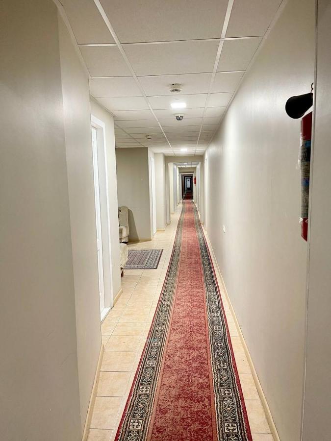 Hotel 7F Kiev Esterno foto